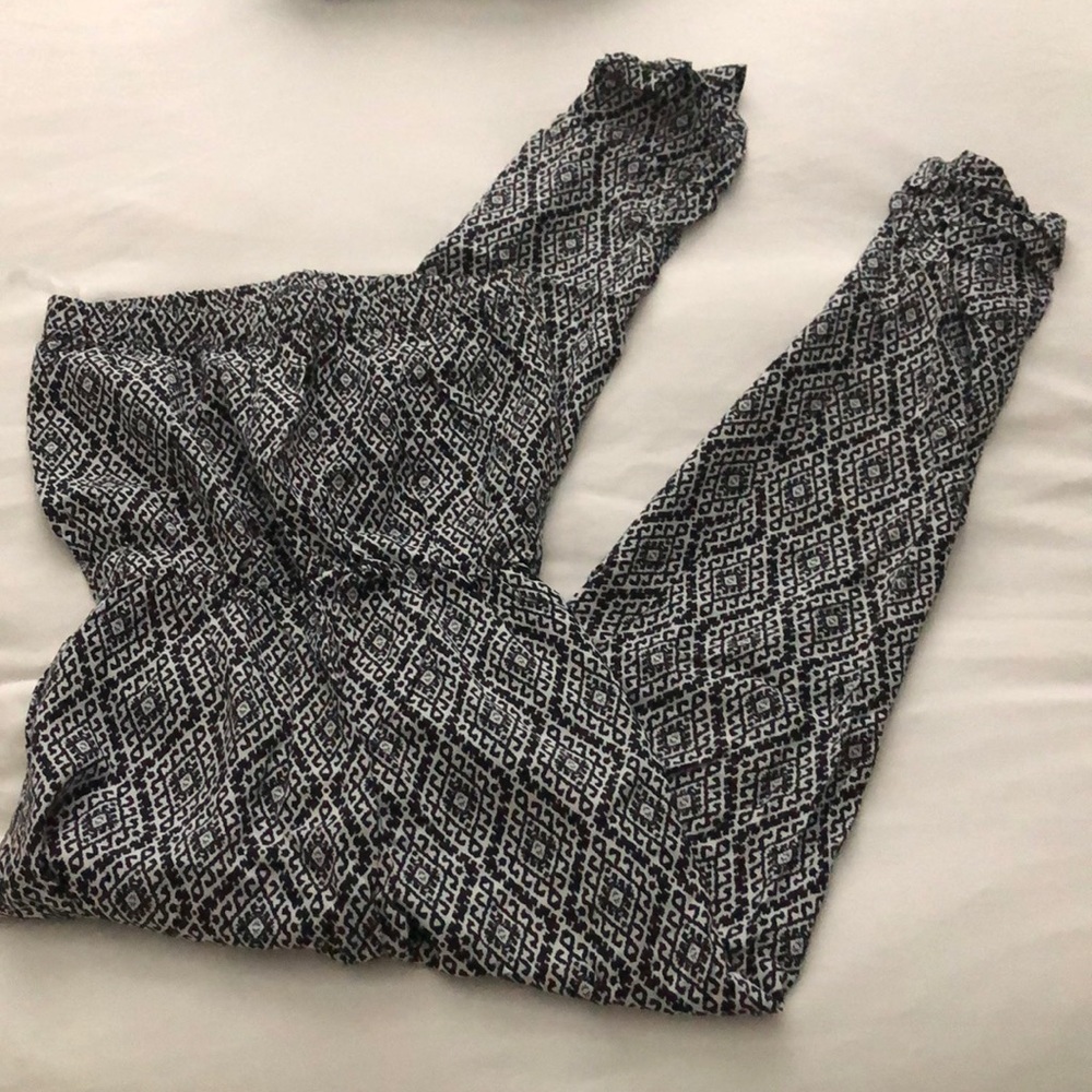 Black and white printed romper sz XS